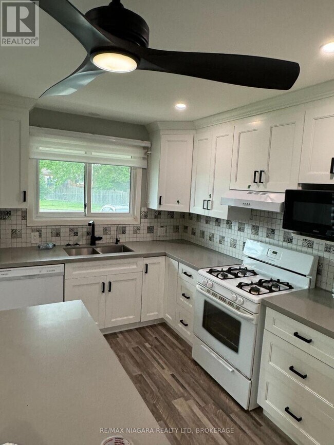 287 Santone Ave in Welland, ON - Building Photo - Building Photo