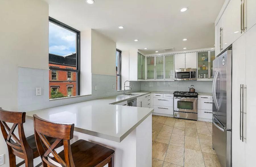 West 81st Street in New York, NY - Building Photo