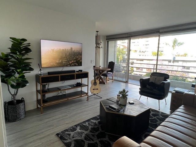property at 1131 Alta Loma Rd