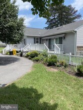 999 Shoreland Dr in Glen Burnie, MD - Building Photo - Building Photo