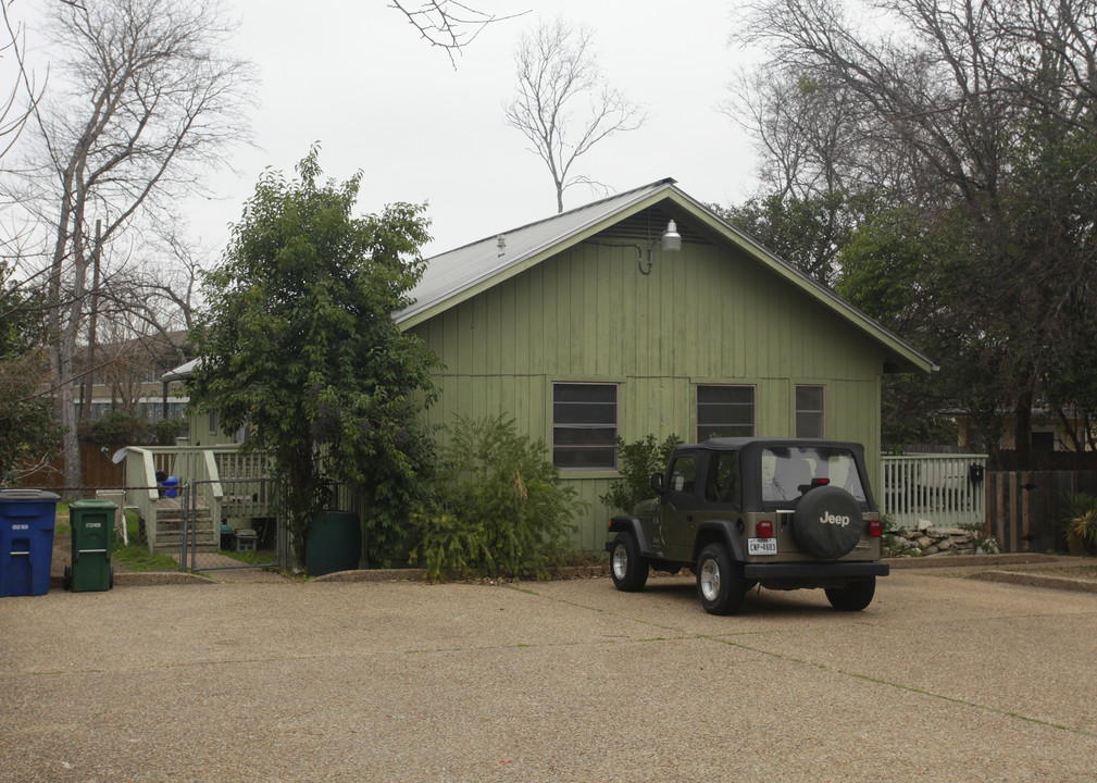 2300--2302 S 5th St in Austin, TX - Building Photo