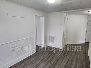 1664 N Wisconsin St in Racine, WI - Building Photo - Building Photo