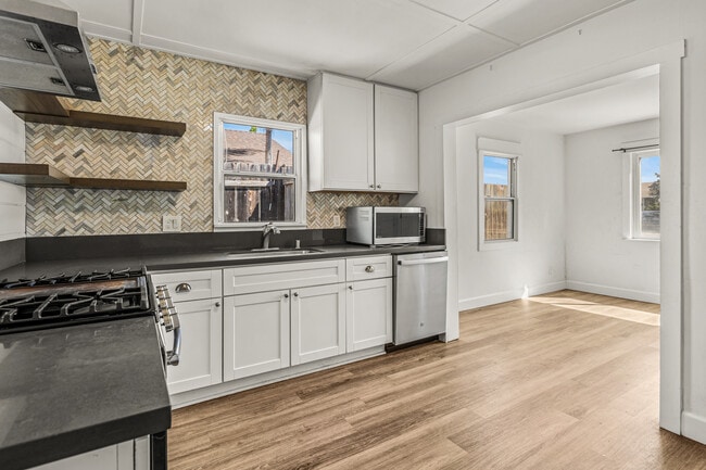 property at 1070 10th St