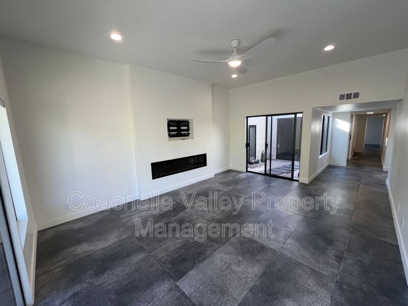 72335 Canyon Ln in Palm Desert, CA - Building Photo