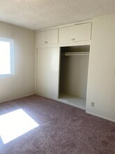 Weddington Gardens in Valley Village, CA - Building Photo - Building Photo