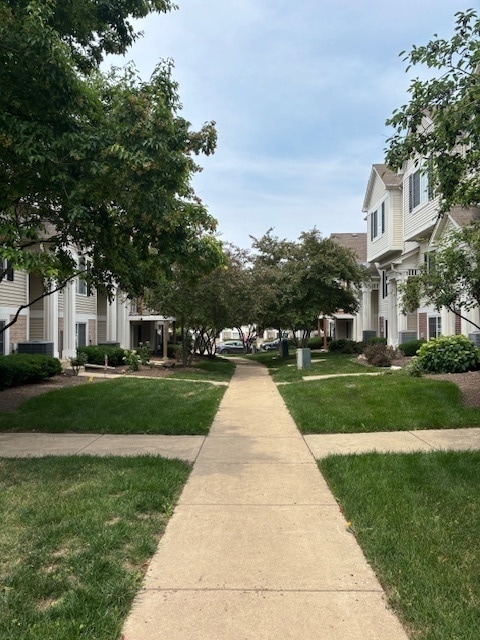 1361 Manning Ave in Montgomery, IL - Building Photo