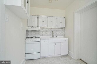 210 E Maple Ave in Merchantville, NJ - Building Photo - Building Photo