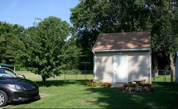 40 Union St, Unit #2 in Morrisville, PA - Building Photo - Building Photo