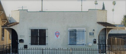 424-428 W Gage Ave in Los Angeles, CA - Foto de edificio - Floor Plan
