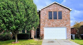 8733 Polo Dr in Fort Worth, TX - Building Photo
