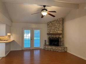 2605 Kingston St in Arlington, TX - Building Photo - Building Photo