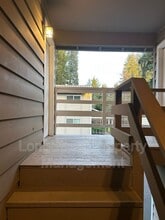 11380 SW Greenburg Rd in Portland, OR - Foto de edificio - Building Photo