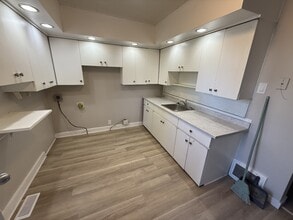 180 Bertrand St in Winnipeg, MB - Building Photo - Building Photo
