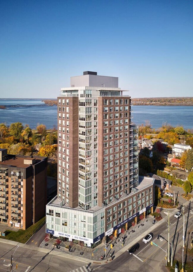 929 Richmond in Ottawa, ON - Building Photo - Building Photo