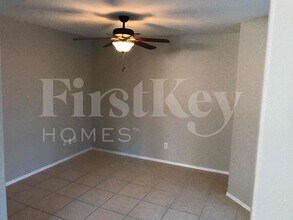 3313 N 85th Ln in Phoenix, AZ - Building Photo - Building Photo