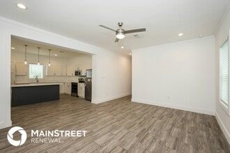 2910 Wilhurt Ave in Dallas, TX - Building Photo - Building Photo