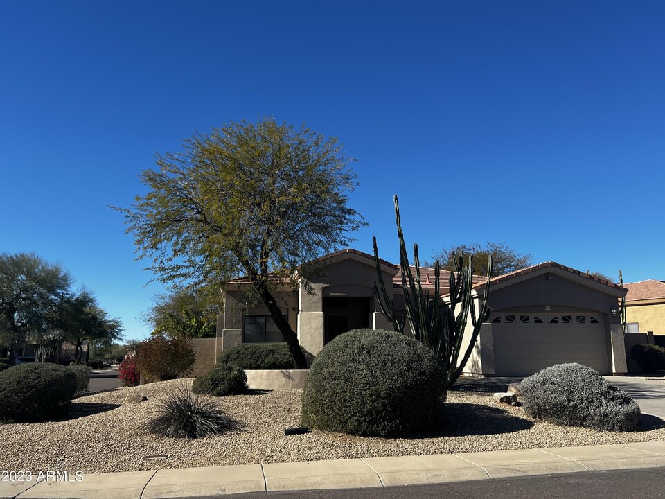 22416 N 49th Pl in Phoenix, AZ - Building Photo