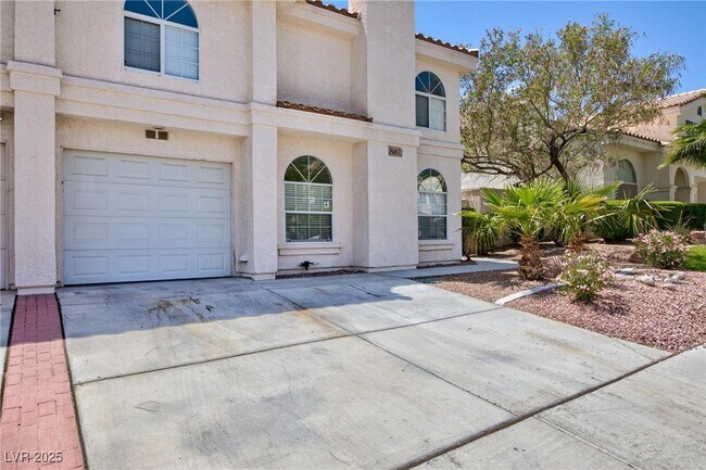8067 Dorinda Ave in Las Vegas, NV - Building Photo - Building Photo
