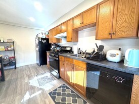 189 Jackson Rd in Newton, MA - Building Photo