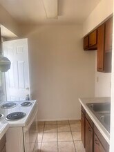 4336 Fair Oaks Rd, Unit 1 in Dayton, OH - Foto de edificio - Building Photo