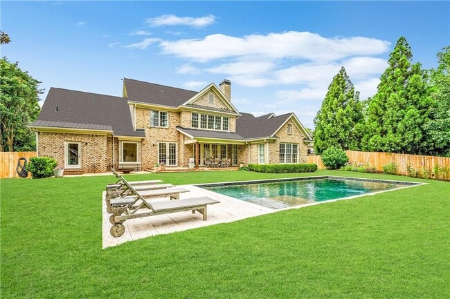 property at 1280 Becket Dr NE
