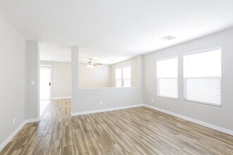 9543 Virginia Pine Ct in Las Vegas, NV - Building Photo - Building Photo
