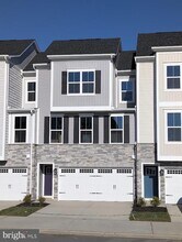 4903 Dunhaven Dr in Fredericksburg, VA - Building Photo - Building Photo