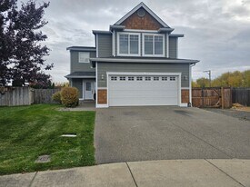 2208 Clearview Dr in Ellensburg, WA - Building Photo