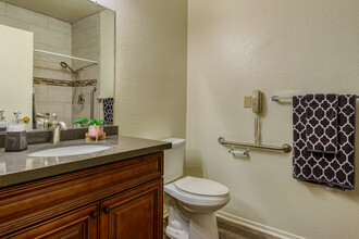 55+ Meridian at Anaheim Hills in Anaheim, CA - Building Photo - Building Photo