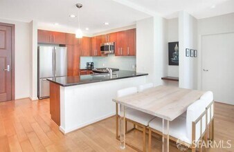 325 Berry St in San Francisco, CA - Building Photo - Building Photo