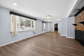 615 Monroe Turnpike in Monroe, CT - Building Photo - Building Photo