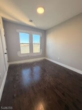 69 Brookdale Ave, Unit 3R in Newark, NJ - Building Photo - Building Photo