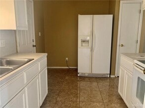 3102 Highland Park Ave in Mission, TX - Building Photo - Building Photo
