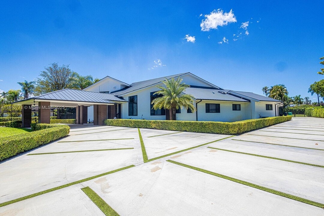 10506 SW 89th Pl in Miami, FL - Building Photo