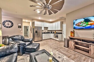 993 River Garden Ct in Henderson, NV - Foto de edificio - Building Photo