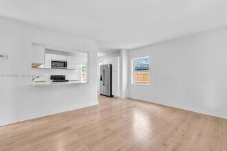 841 NW 15th Terrace in Fort Lauderdale, FL - Foto de edificio - Building Photo