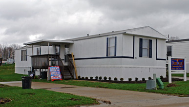 Deer Trace Pointe in Walton, KY - Building Photo - Building Photo