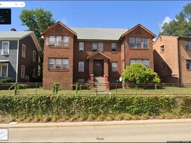1224 N Main St, Unit 1224 Apt 2 in Rockford, IL - Building Photo