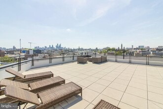 1405 Frankford Ave, Unit 501 in Philadelphia, PA - Foto de edificio - Building Photo