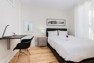 988 Rue Saint-Philippe in Montréal, QC - Building Photo