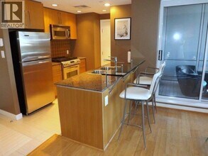 638 Beach Crescent in Vancouver, BC - Building Photo - Building Photo