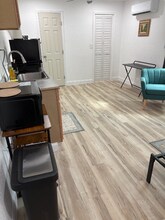 710 E Crenshaw St in Tampa, FL - Foto de edificio - Building Photo