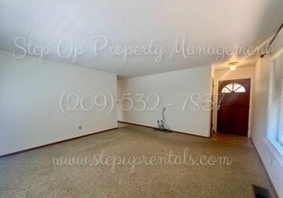 96 S Norlin St in Sonora, CA - Foto de edificio - Building Photo
