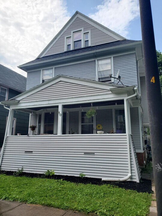 10 Bly St in Rochester, NY - Building Photo