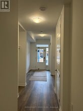 92 Yorkshire Dr in Barrie, ON - Building Photo - Building Photo