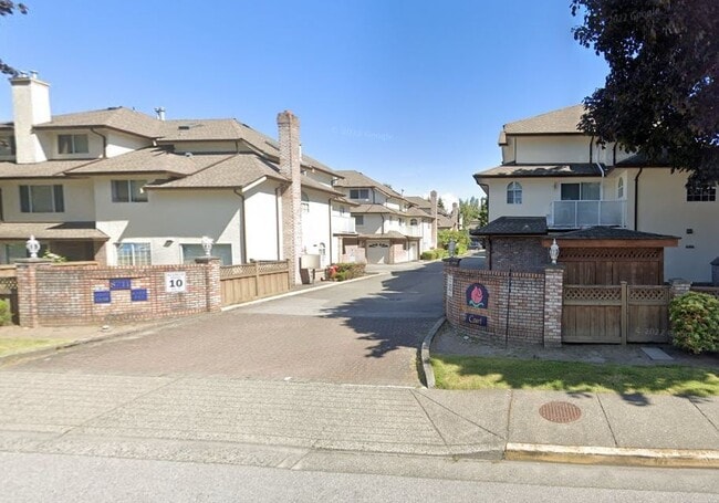 property at 8711 General Currie Rd