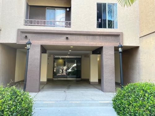 3550 Lebon Dr