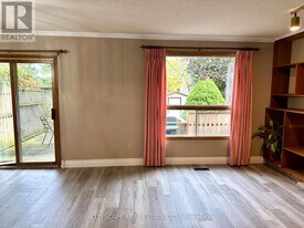 575 Springbank Ave in Woodstock, ON - Building Photo