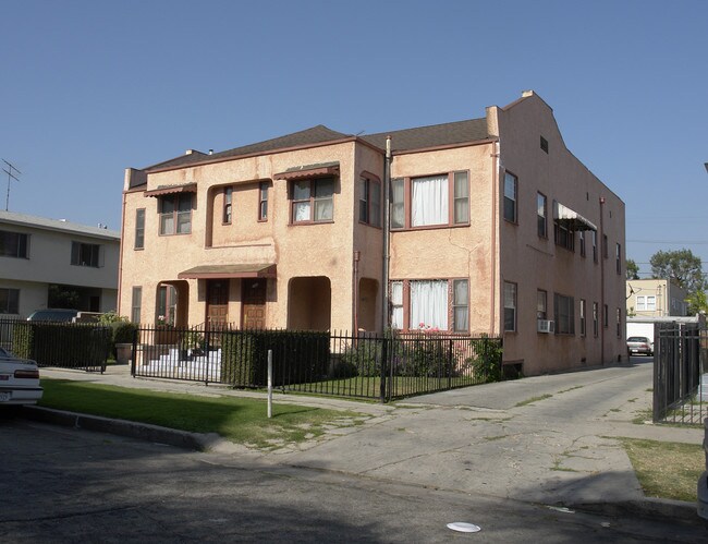 730 N St Andrews Pl in Los Angeles, CA - Building Photo - Building Photo