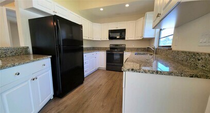 4659 Alligator Dr in Venice, FL - Building Photo - Building Photo